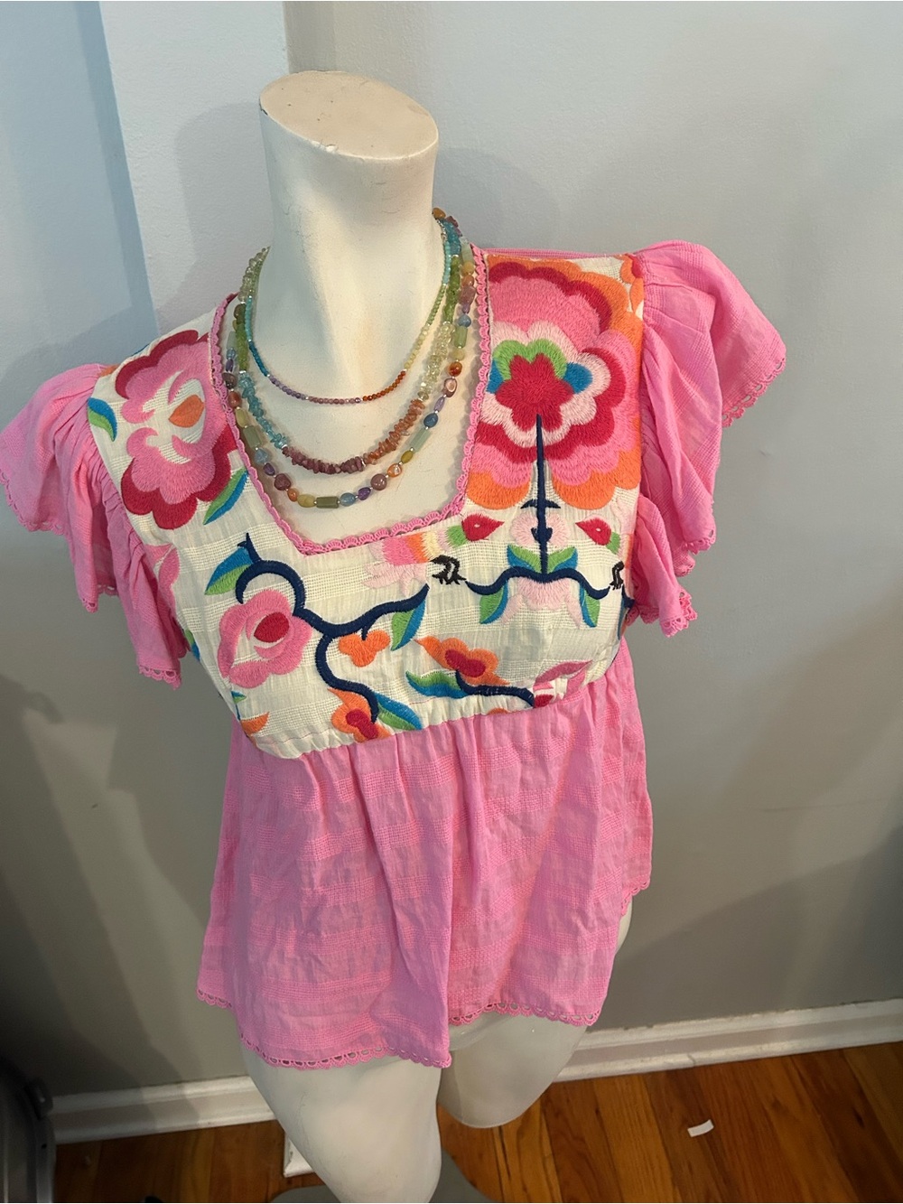 Anthropologie / Tracy Reese Pink Embroidered Floral Peasant Top